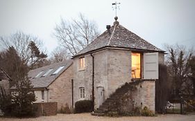 High Cogges Farm Holiday Cottages - The Granary
